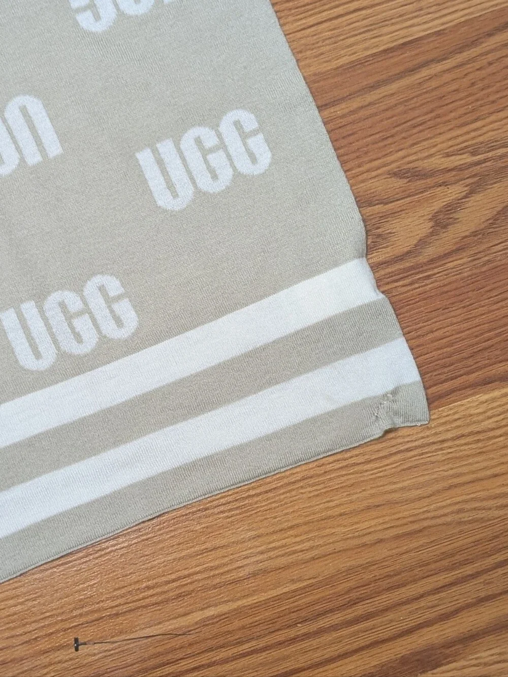 UGG graphic logo
